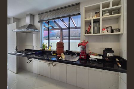 Casa de condomínio à venda com 180m², 3 quartos e 2 vagasCozinha