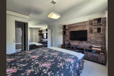 Casa de condomínio à venda com 180m², 3 quartos e 2 vagasSuite 2