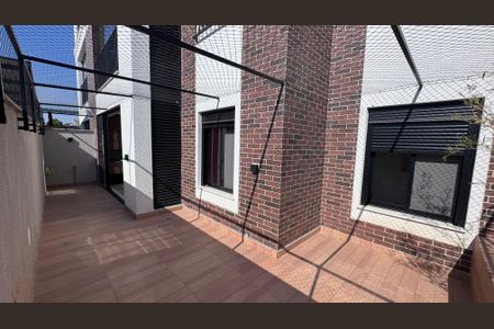 Apartamento à venda com 93m², 2 quartos e 2 vagasQuintal