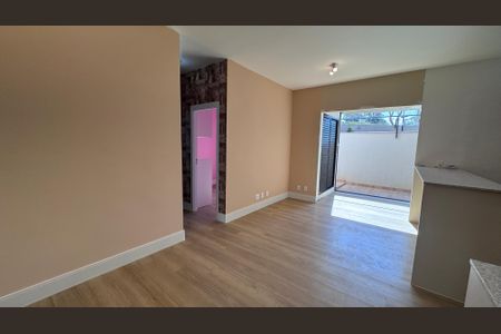 Apartamento à venda com 93m², 2 quartos e 2 vagasSala