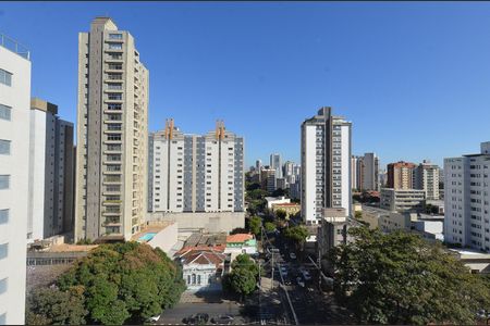 Apartamento à venda com 177m², 3 quartos e 3 vagasVista