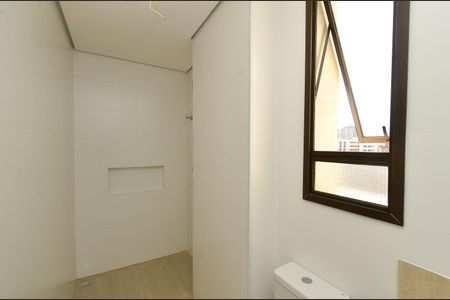 Apartamento à venda com 177m², 3 quartos e 3 vagasBanheiro suite