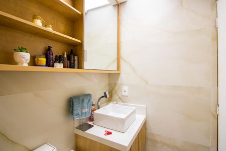 Apartamento à venda com 103m², 3 quartos e 3 vagasBanheiro social 2