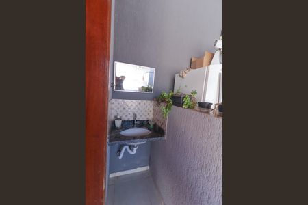 Casa à venda com 225m², 3 quartos e 6 vagas Casa à venda com 225m², 3 quartos e 6 vagasBanheiro de Serviço