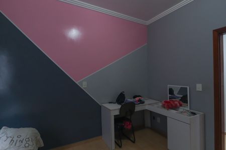 Casa à venda com 225m², 3 quartos e 6 vagas Casa à venda com 225m², 3 quartos e 6 vagasQuarto 1