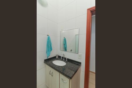 Casa à venda com 225m², 3 quartos e 6 vagas Casa à venda com 225m², 3 quartos e 6 vagasBanheiro Social