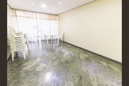 Apartamento à venda com 68m², 2 quartos e 1 vaga Apartamento à venda com 68m², 2 quartos e 1 vagaÁrea comum - Salão de festas