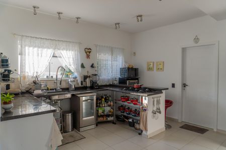 Casa de condomínio para alugar com 360m², 3 quartos e 5 vagasCozinha