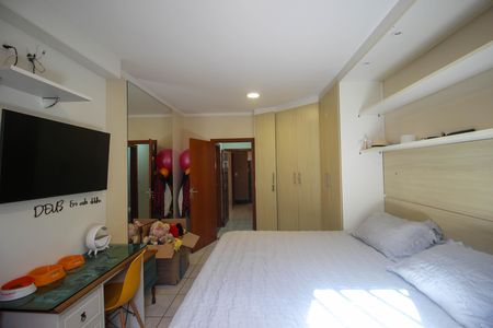 Casa para alugar com 238m², 2 quartos e 2 vagas Casa para alugar com 238m², 2 quartos e 2 vagasSuíte