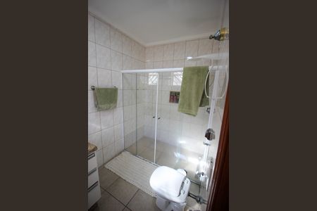 Casa para alugar com 238m², 2 quartos e 2 vagas Casa para alugar com 238m², 2 quartos e 2 vagasBanheiro da Suíte