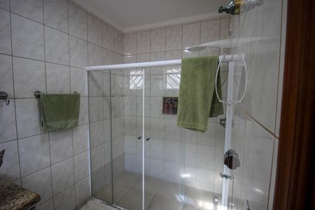 Casa para alugar com 238m², 2 quartos e 2 vagas Casa para alugar com 238m², 2 quartos e 2 vagasBanheiro da Suíte