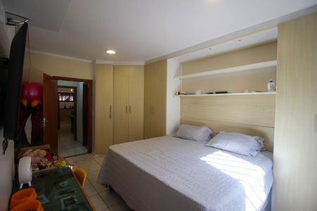Casa para alugar com 238m², 2 quartos e 2 vagas Casa para alugar com 238m², 2 quartos e 2 vagasSuíte