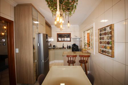 Casa para alugar com 238m², 2 quartos e 2 vagas Casa para alugar com 238m², 2 quartos e 2 vagasCozinha