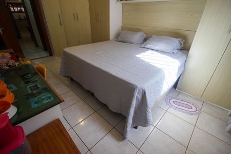 Casa para alugar com 238m², 2 quartos e 2 vagas Casa para alugar com 238m², 2 quartos e 2 vagasSuíte