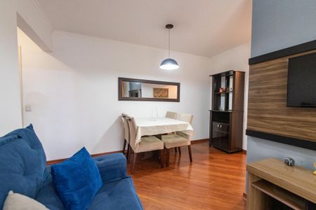 Apartamento à venda com 55m², 2 quartos e 1 vaga Apartamento à venda com 55m², 2 quartos e 1 vagaSala