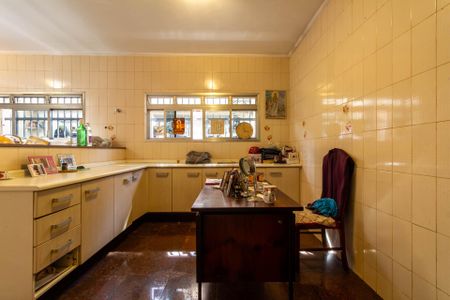 Casa à venda com 300m², 4 quartos e 6 vagasCozinha