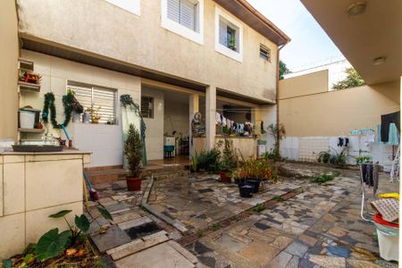 Casa à venda com 300m², 4 quartos e 6 vagasÁrea Externa