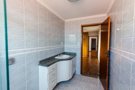 Casa à venda com 128m², 3 quartos e 2 vagas Casa à venda com 128m², 3 quartos e 2 vagasBanheiro da Suíte