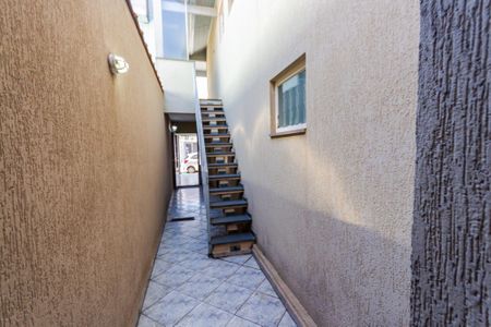 Casa à venda com 128m², 3 quartos e 2 vagas Casa à venda com 128m², 3 quartos e 2 vagasCorredor Quintal