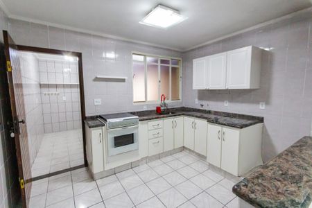 Casa à venda com 128m², 3 quartos e 2 vagas Casa à venda com 128m², 3 quartos e 2 vagasCozinha