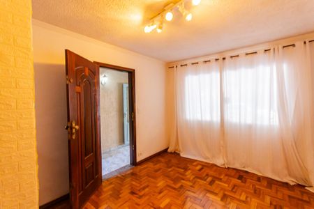 Casa à venda com 128m², 3 quartos e 2 vagas Casa à venda com 128m², 3 quartos e 2 vagasSala