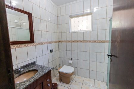 Casa à venda com 128m², 3 quartos e 2 vagas Casa à venda com 128m², 3 quartos e 2 vagasBanheiro 2