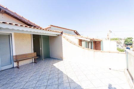 Casa à venda com 128m², 3 quartos e 2 vagas Casa à venda com 128m², 3 quartos e 2 vagasVaranda da Quarto 2