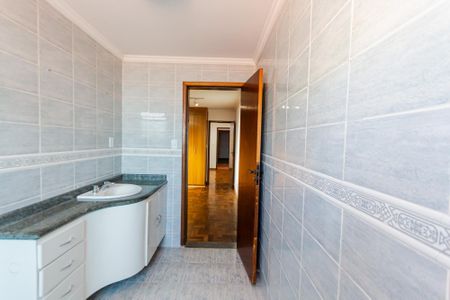 Casa à venda com 128m², 3 quartos e 2 vagas Casa à venda com 128m², 3 quartos e 2 vagasBanheiro da Suíte