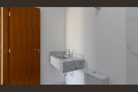 Casa à venda com 100m², 3 quartos e 2 vagas Casa à venda com 100m², 3 quartos e 2 vagasBanheiro da Suíte