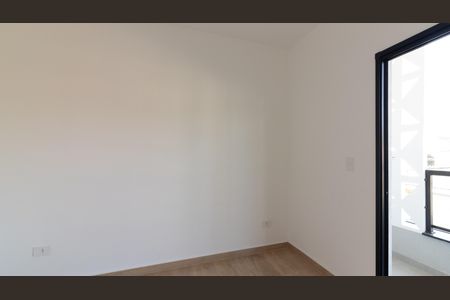 Casa à venda com 100m², 3 quartos e 2 vagas Casa à venda com 100m², 3 quartos e 2 vagasSuíte