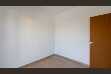 Casa à venda com 100m², 3 quartos e 2 vagas Casa à venda com 100m², 3 quartos e 2 vagasQuarto 1
