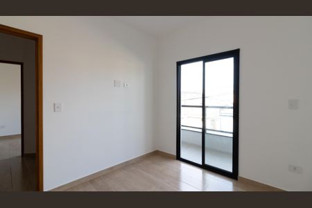 Casa à venda com 100m², 3 quartos e 2 vagas Casa à venda com 100m², 3 quartos e 2 vagasSala/Cozinha