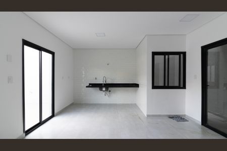 Casa à venda com 100m², 3 quartos e 2 vagas Casa à venda com 100m², 3 quartos e 2 vagasCozinha