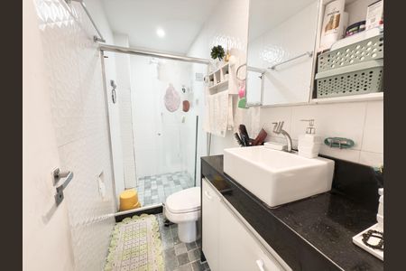 Apartamento à venda com 92m², 3 quartos e 1 vagaBanheiro Social