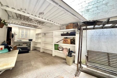 Casa à venda com 160m², 4 quartos e 2 vagas Casa à venda com 160m², 4 quartos e 2 vagasÁrea comum