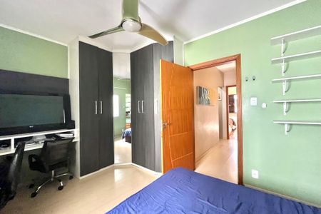 Casa à venda com 160m², 4 quartos e 2 vagas Casa à venda com 160m², 4 quartos e 2 vagasSuíte 2