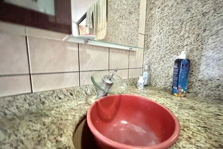 Casa à venda com 160m², 4 quartos e 2 vagas Casa à venda com 160m², 4 quartos e 2 vagasBanheiro da Suíte 1