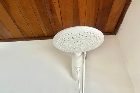 Casa à venda com 160m², 4 quartos e 2 vagas Casa à venda com 160m², 4 quartos e 2 vagasBanheiro da Suíte 1