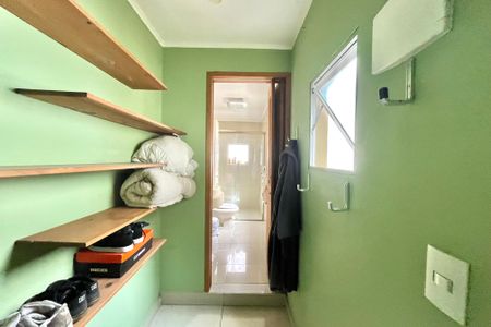 Casa à venda com 160m², 4 quartos e 2 vagas Casa à venda com 160m², 4 quartos e 2 vagasSuíte 2