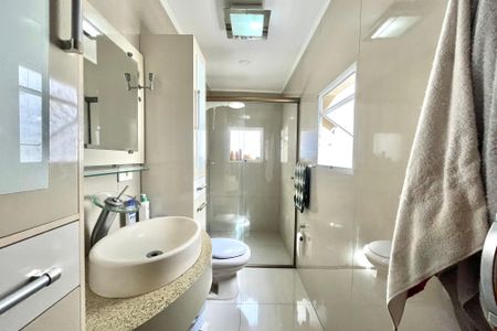 Casa à venda com 160m², 4 quartos e 2 vagas Casa à venda com 160m², 4 quartos e 2 vagasBanheiro da Suíte 2