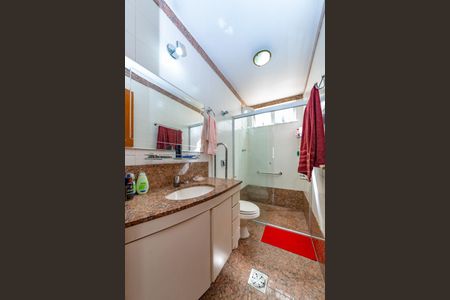 Apartamento para alugar com 99m², 4 quartos e 2 vagas Apartamento para alugar com 99m², 4 quartos e 2 vagasBanheiro Social