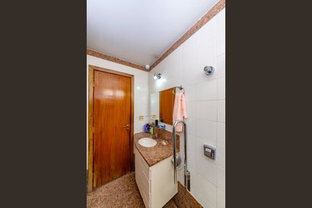 Apartamento para alugar com 99m², 4 quartos e 2 vagas Apartamento para alugar com 99m², 4 quartos e 2 vagasBanheiro Social