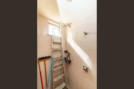 Apartamento para alugar com 99m², 4 quartos e 2 vagas Apartamento para alugar com 99m², 4 quartos e 2 vagasBanheiro de serviço