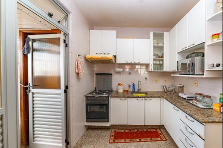 Apartamento para alugar com 99m², 4 quartos e 2 vagas Apartamento para alugar com 99m², 4 quartos e 2 vagasCozinha