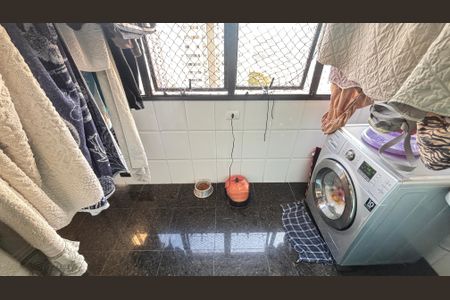 Apartamento à venda com 100m², 3 quartos e 2 vagasÁrea de Serviço