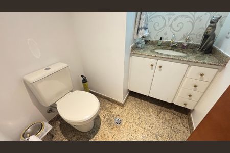 Apartamento à venda com 100m², 3 quartos e 2 vagasLavabo