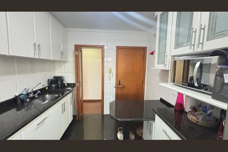 Apartamento à venda com 100m², 3 quartos e 2 vagasCozinha