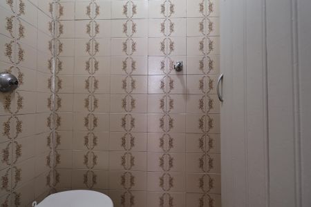 Casa à venda com 110m², 2 quartos e 2 vagasLavabo