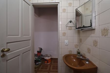 Casa à venda com 110m², 2 quartos e 2 vagasBanheiro