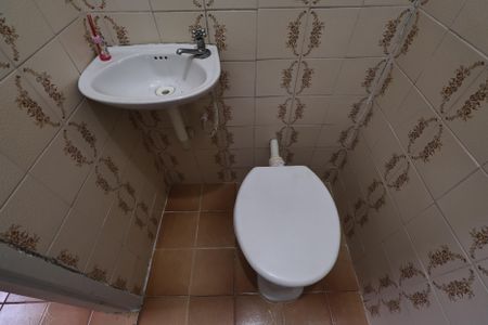 Casa à venda com 110m², 2 quartos e 2 vagasLavabo